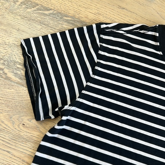 Lululemon All Yours Tee Size 6 Black Stripe - Picture 8 of 10